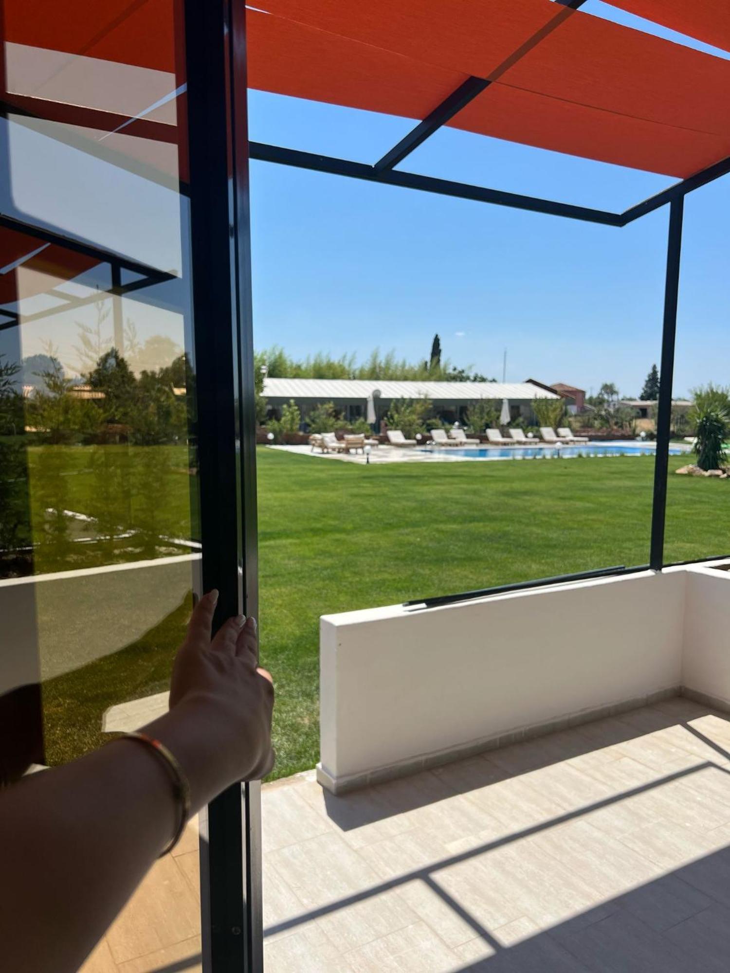 Casa Mora Aparthotel Edremit  Exteriör bild