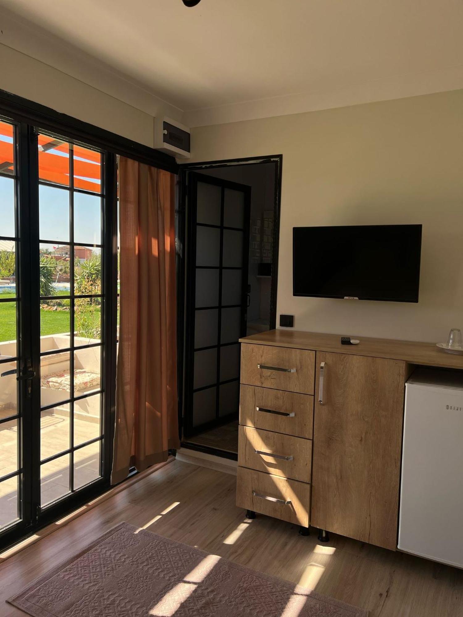 Casa Mora Aparthotel Edremit  Exteriör bild